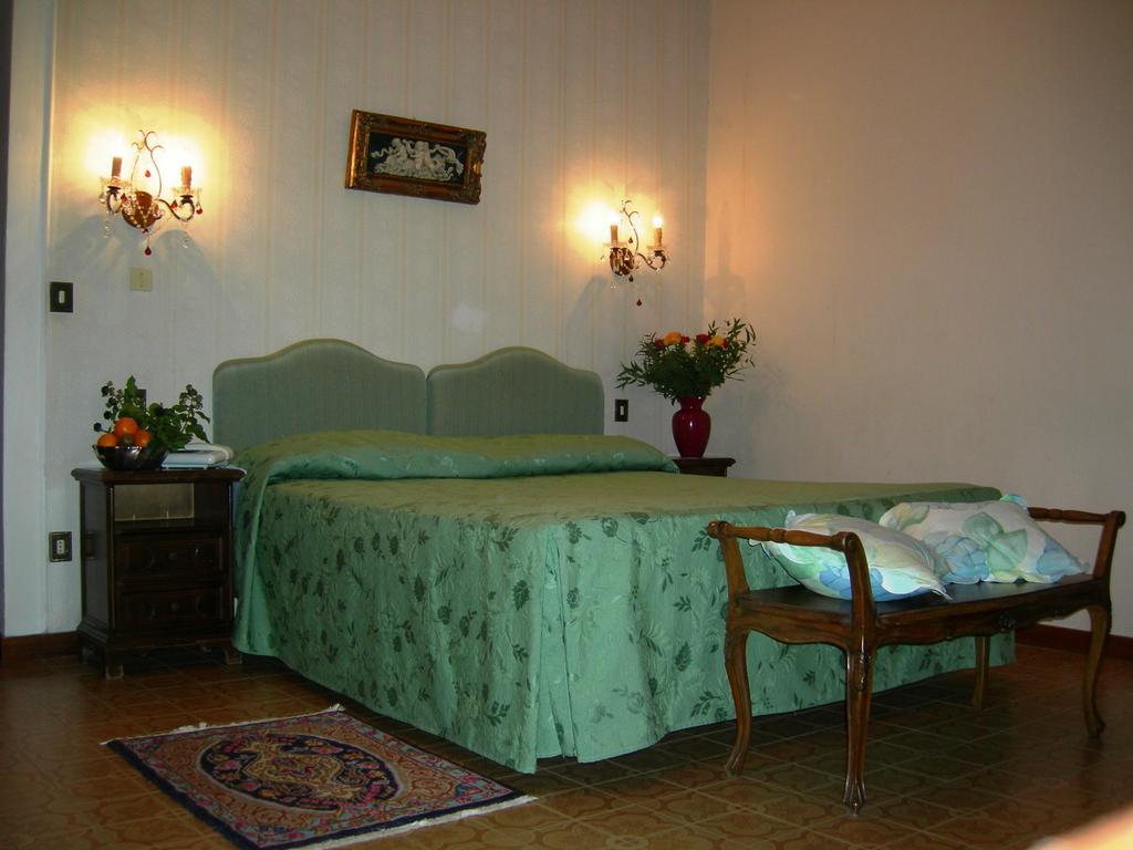 Hotel Villa San Donino チッタ・ディ・カステッロ 部屋 写真